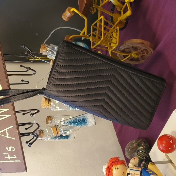 Neiman Marcus | Bags | Neiman Marcus Black Wristletclutch | Poshmark